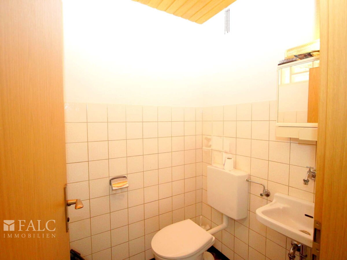 EG-WC
